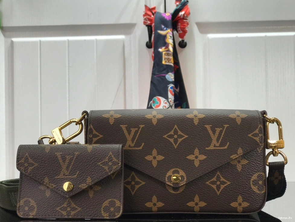 LOUIS GO & FELICIE VUITTON STRAP 0106